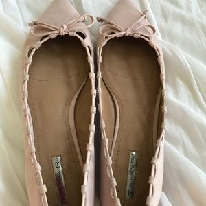 Dust rose textured, slight heel. Practically new!